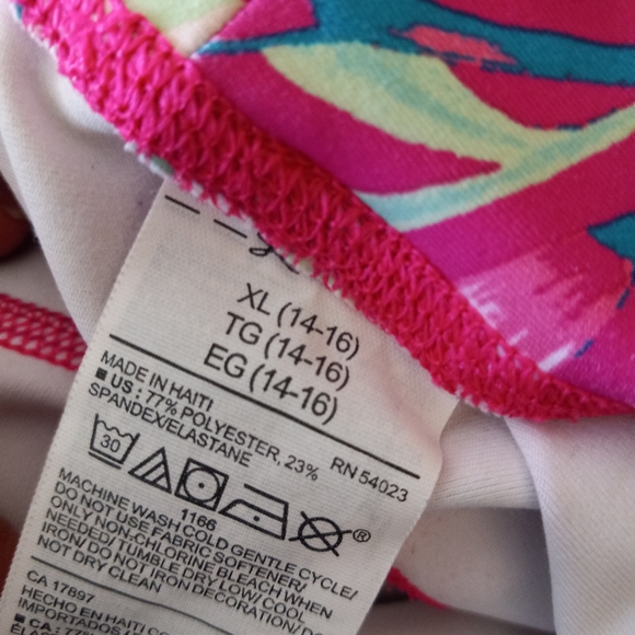 OLD NAVY ATHLETIC SHORTS - Picture 4 of 4